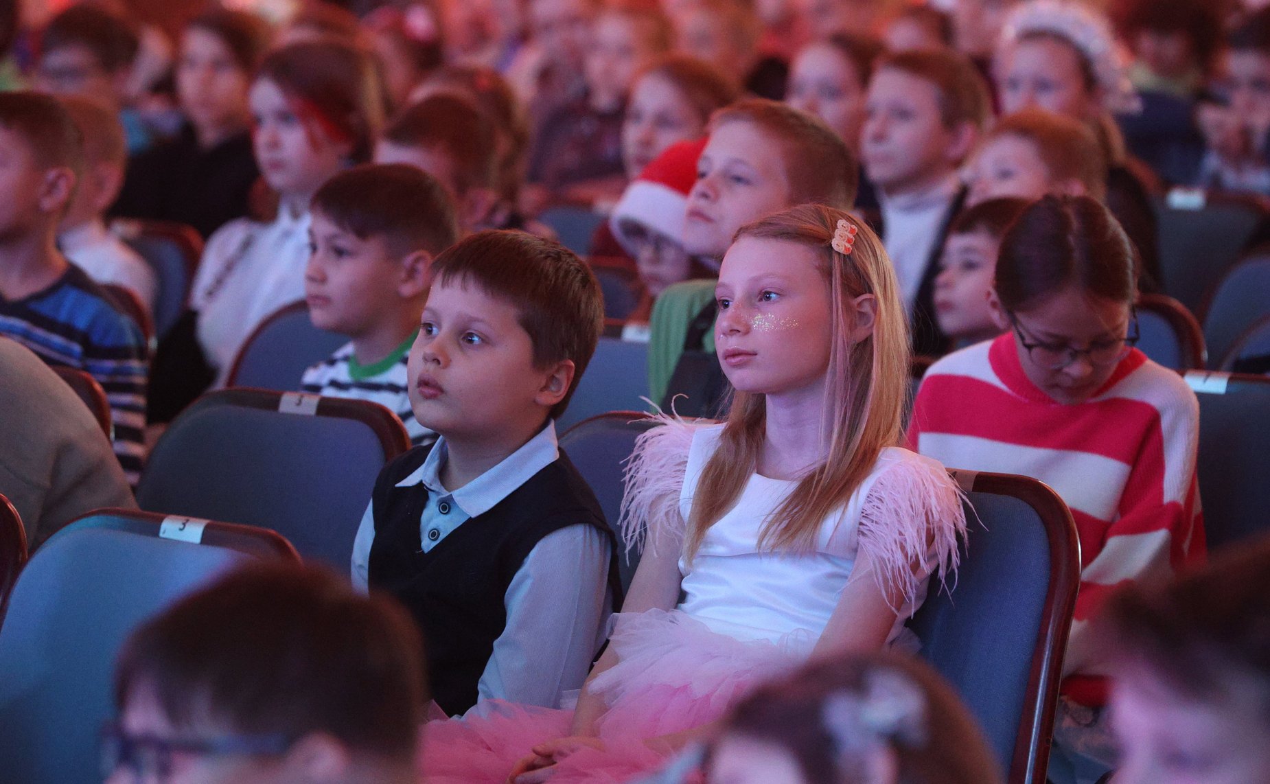 Дети из семей участников специальной военной операции стали гостями праздника «Рождество Христово в Таврическом дворце»