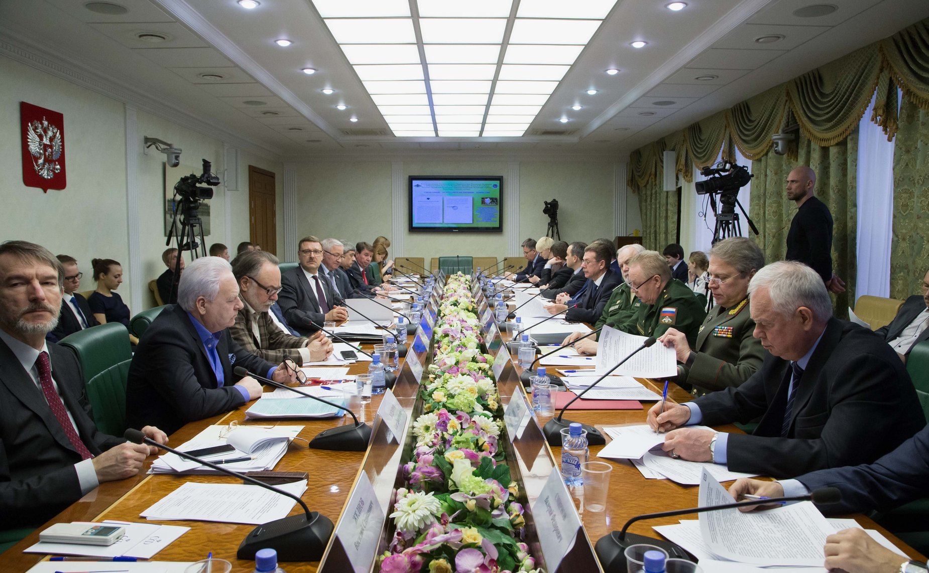 Парламентские слушания на тему «Вопросы сохранения и поддержания находящихся за рубежом воинских захоронений и мест погребения, имеющих для Российской Федерации историко-мемориальное значение»