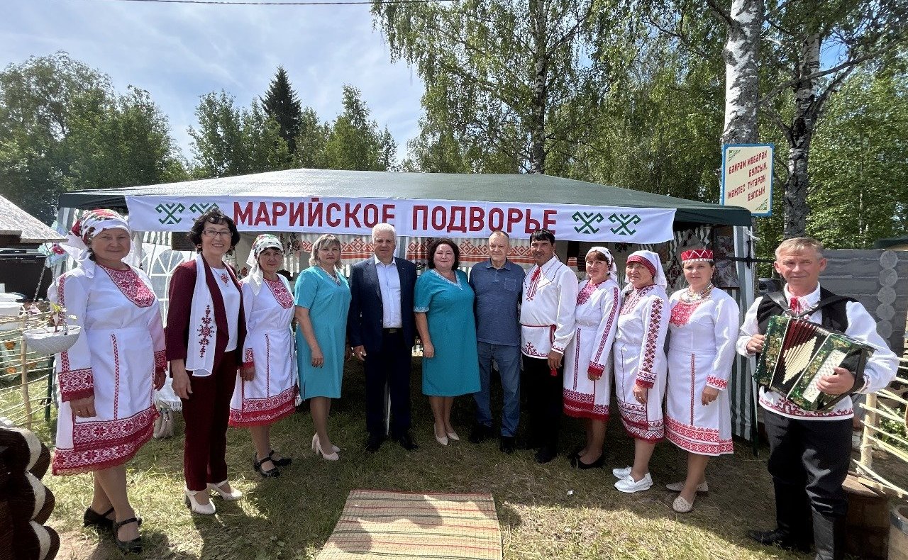 Сергей Мартынов посетил Сабантуй и Пеледыш Пайрем в Параньгинском районе Республики Марий Эл