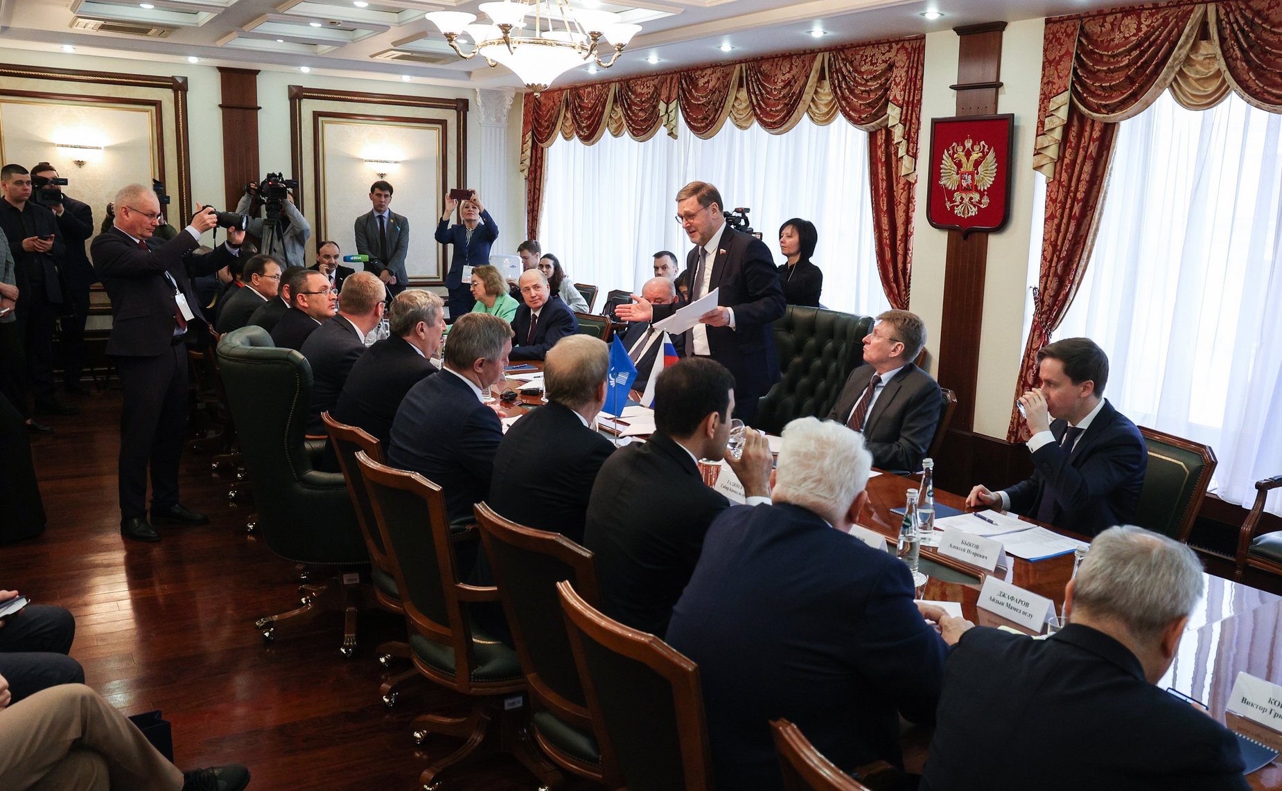 Заместитель Председателя Совета Федерации Константин Косачев провел встречу с группой международных наблюдателей на выборах Президента Российской Федерации от Межпарламентской Ассамблеи государств-участников Содружества Независимых Государств (МПА СНГ)