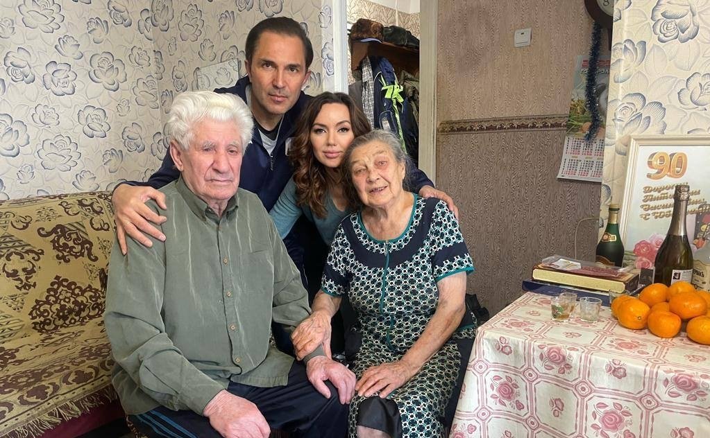 Андрей Хапочкин поздравил с наступившим Новым годом и Рождеством ветеранов Великой Отечественной войны