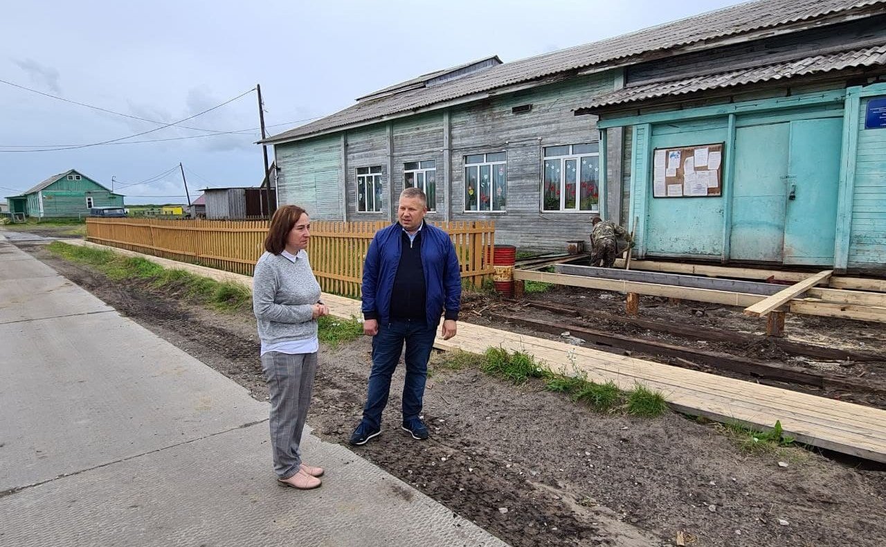 Денис Гусев в ходе работы в регионе совершил поездку в муниципальное образование «Пустозерский сельсовет» Заполярного района Ненецкого АО