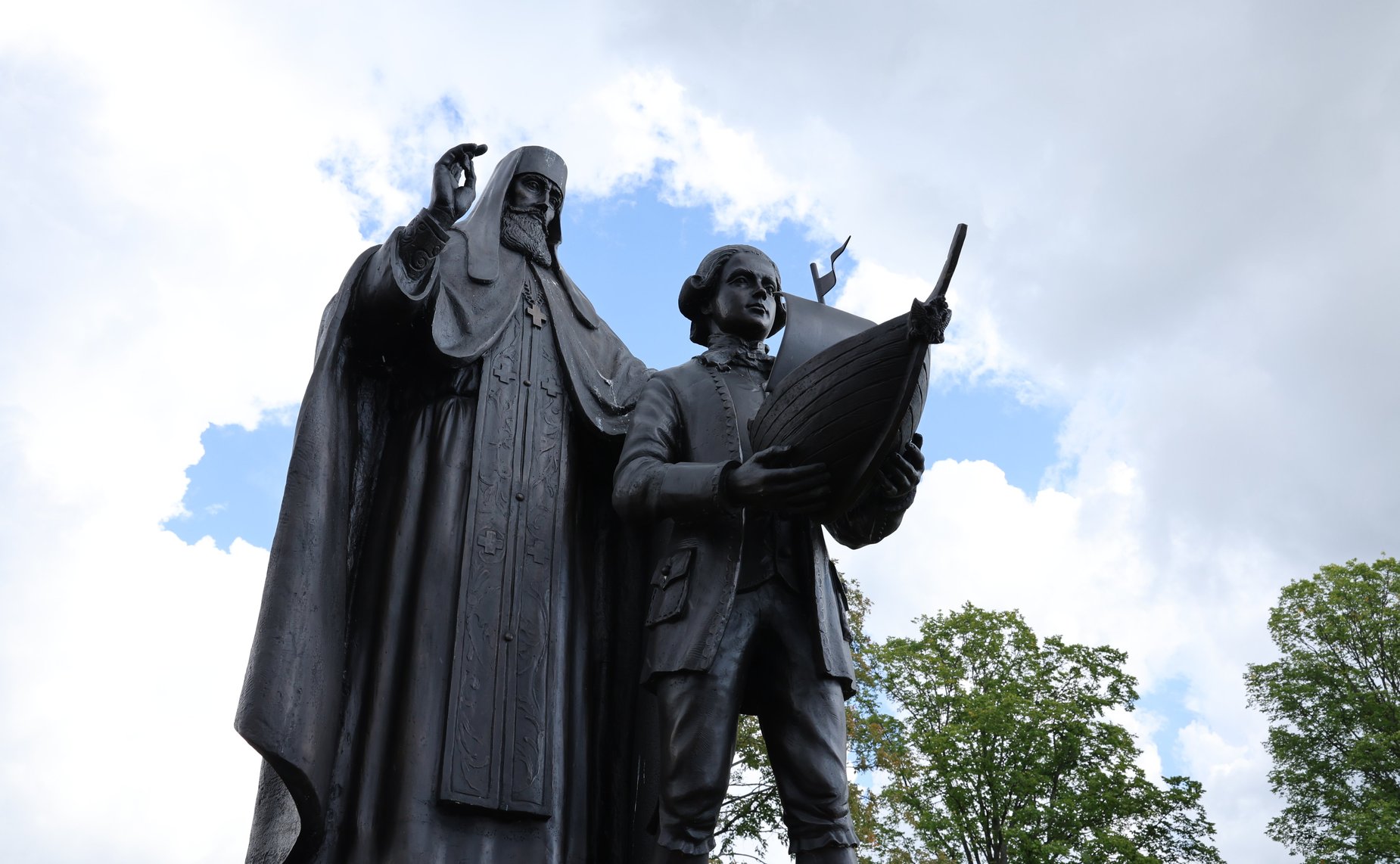 Церемония передачи частицы мощей святого и праведного Феодора Ушакова храму Богоявления-на-Острову