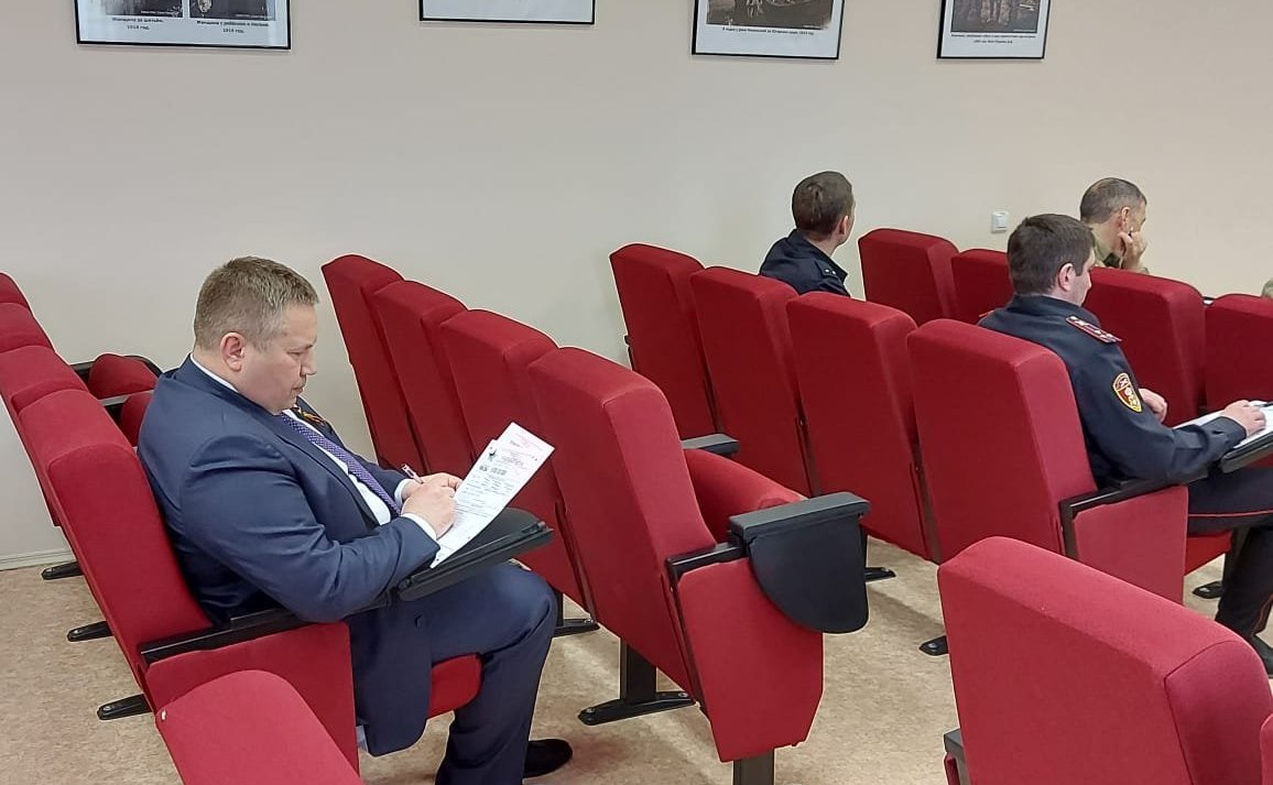 Денис Гусев в ходе работы в регионе принял участие в патриотической акции «Диктант Победы»