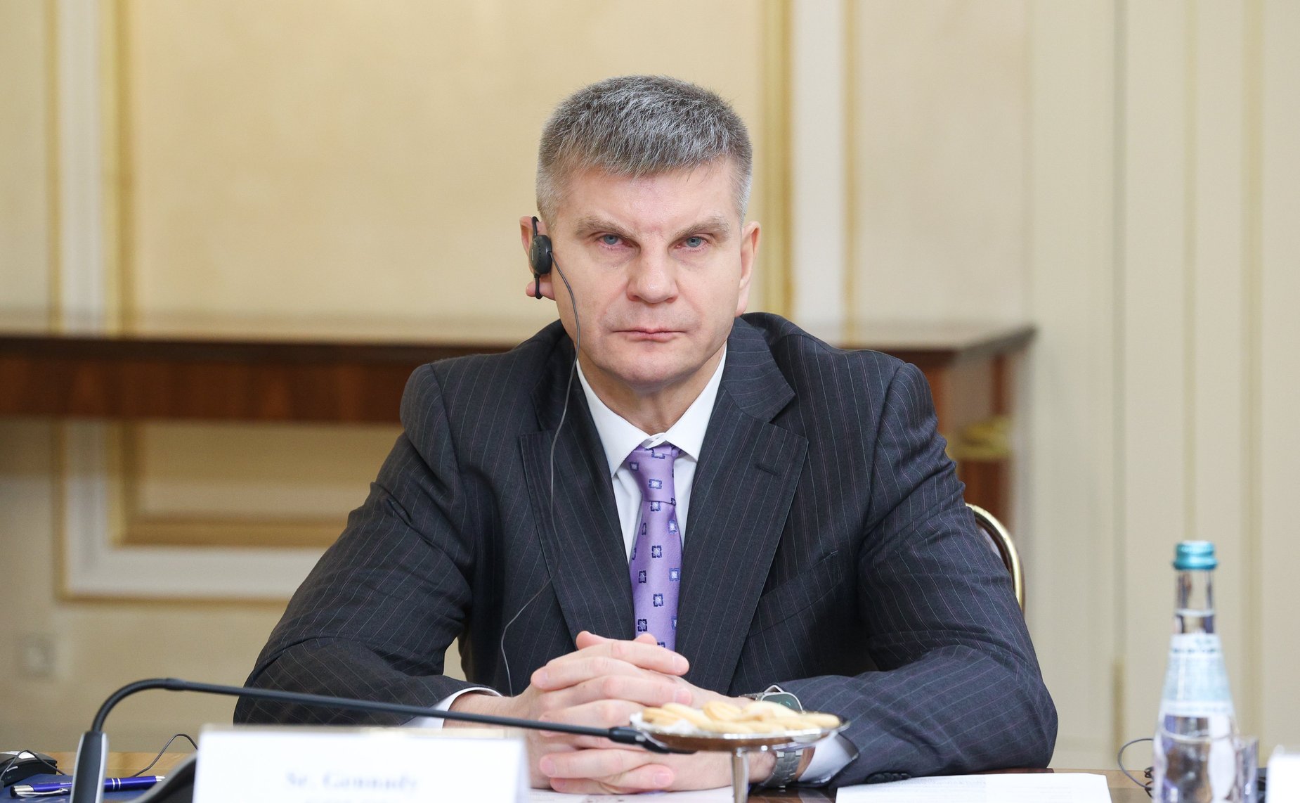 Геннадий Голов