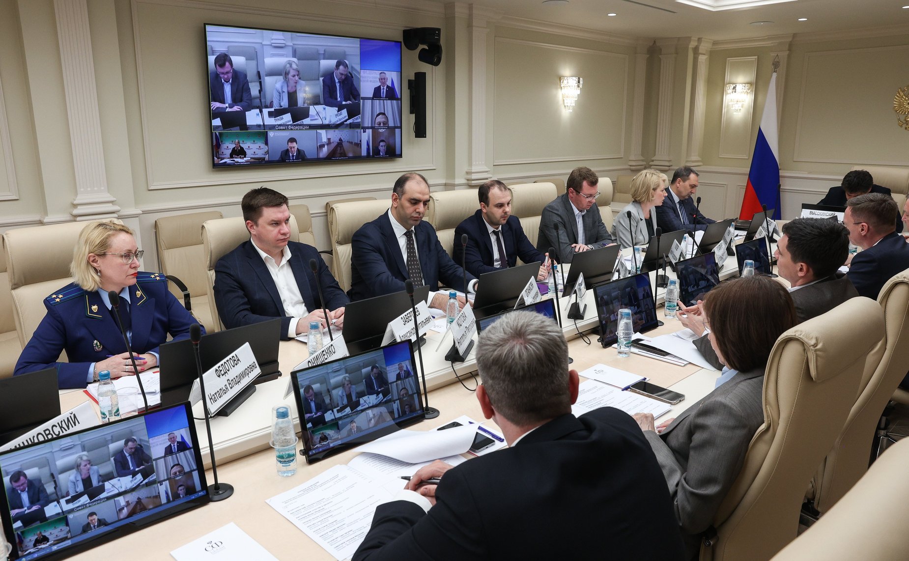 Совещание Комитета СФ по федеративному устройству, региональной политике, МСУ и Делам Севера «Реализация инвестиционных программ ресурсоснабжающих организаций сферы ЖКХ: проблемы и пути решения»