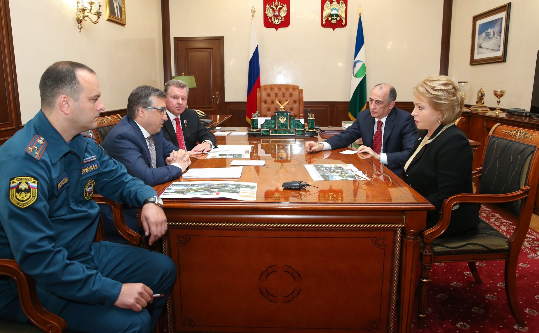 Совещание по вопросу о ходе ликвидации последствий стихийного бедствия в Эльбрусском и Баксанском районах Республики