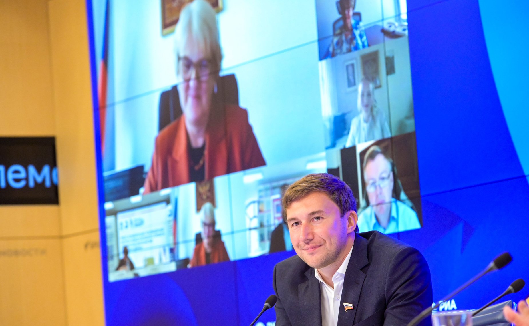 Сергей Карякин