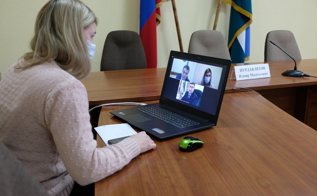 Ирек Ялалов провел прием граждан в режиме видеосвязи