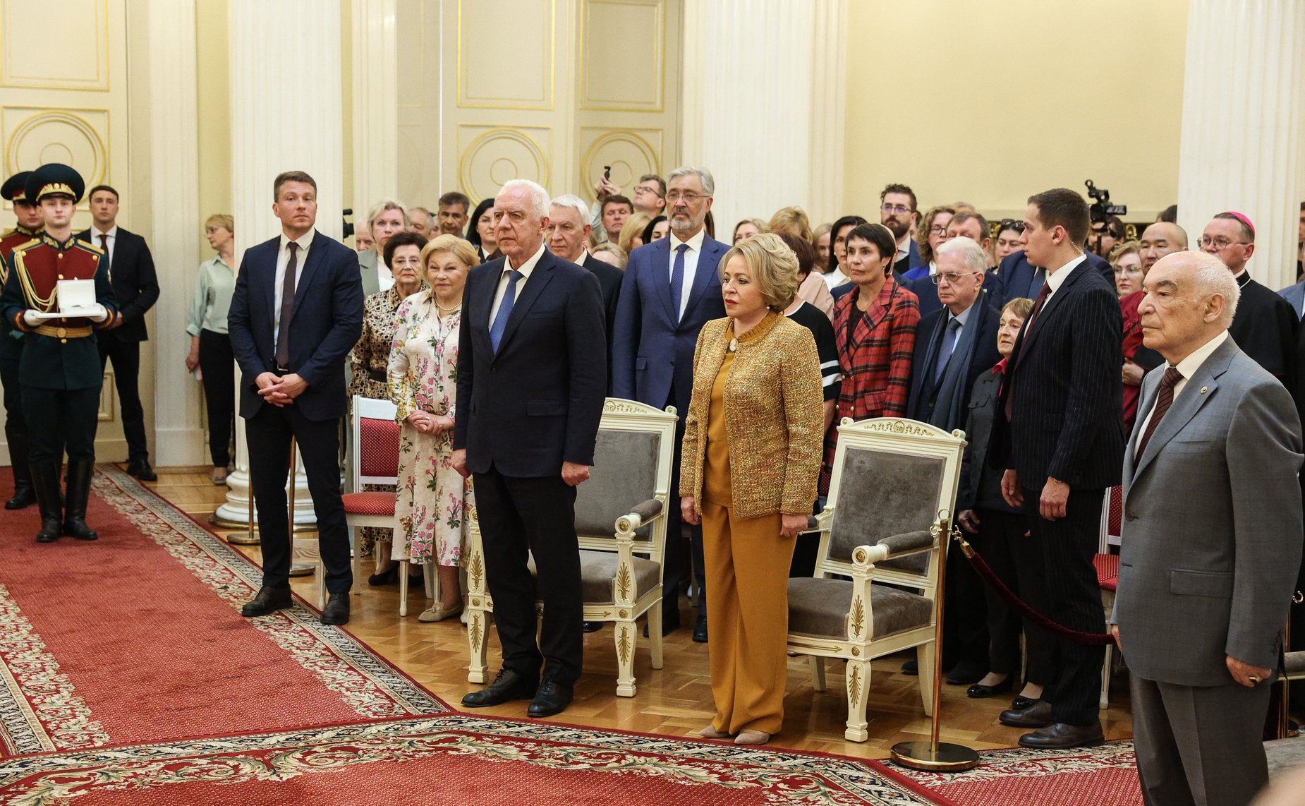Валентина Матвиенко приняла участие в торжественной церемонии вручения знаков отличия лицам, удостоенным звания «Почетный гражданин Санкт-Петербурга» в 2024 году