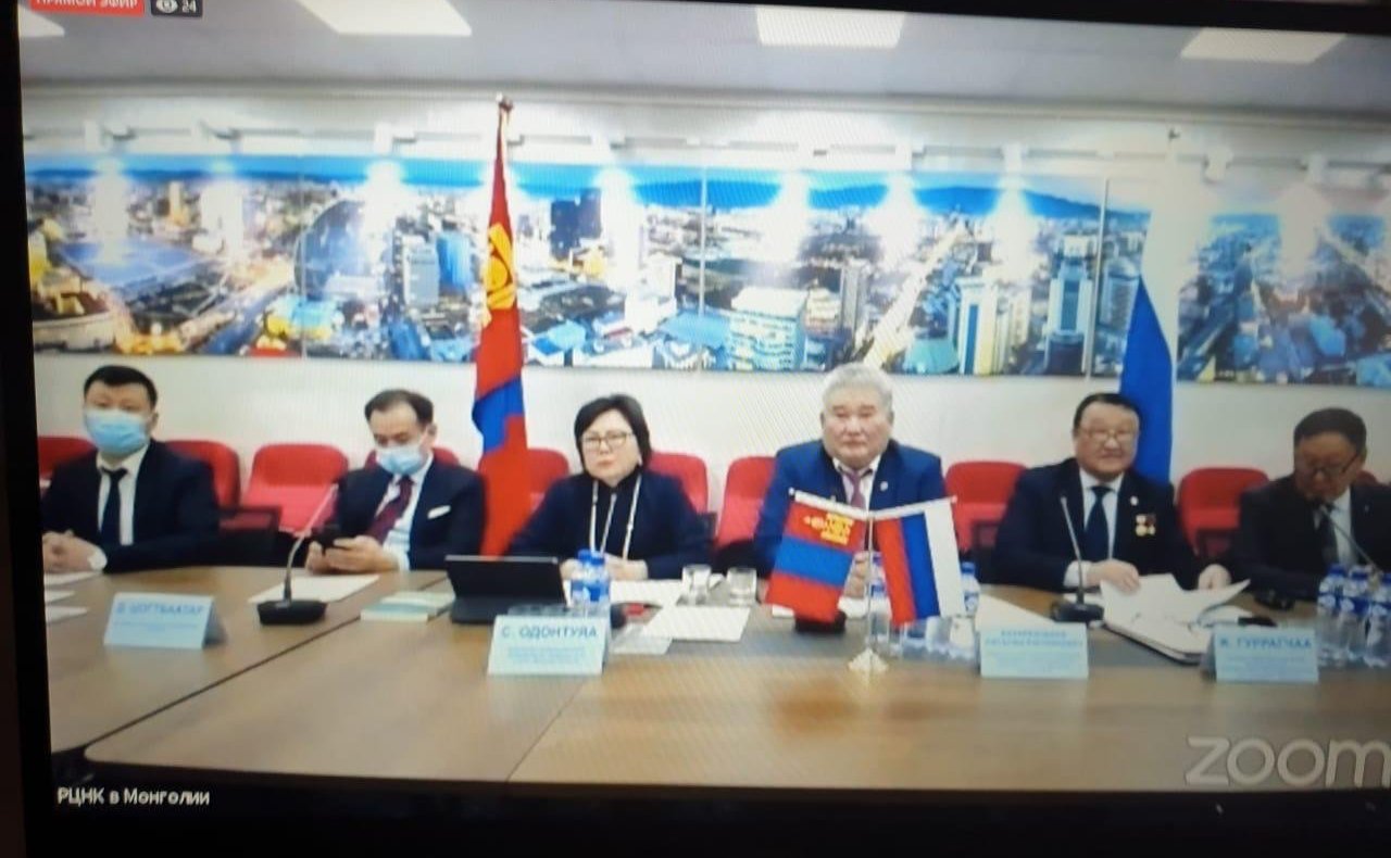 Баир Жамсуев принял участие в первой онлайн-встрече «Вместе 100 лет», иниицированной Россотрудничеством и Союзом монгольских обществ Дружбы