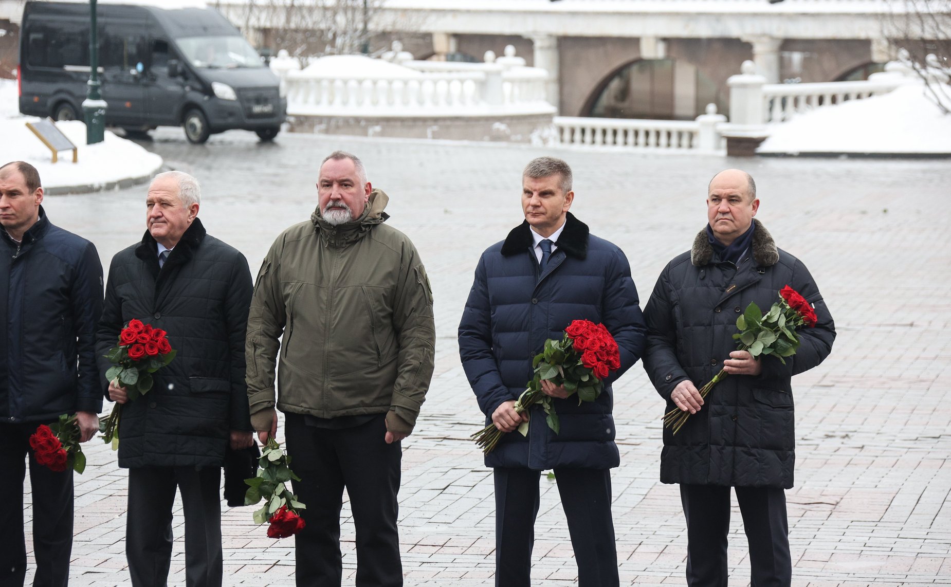 Председатель Совета Федерации Валентина Матвиенко и сенаторы РФ приняли участие в церемонии возложения цветов к Могиле Неизвестного Солдата