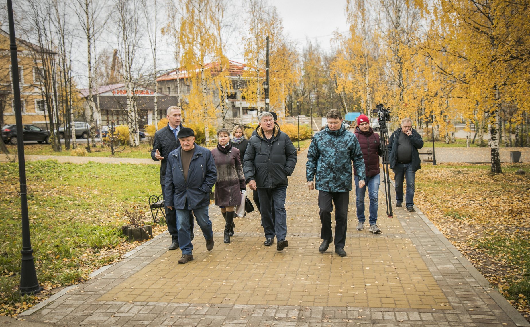Ю. Воробьев проинспектировал ход работ по строительству набережной Вытегры