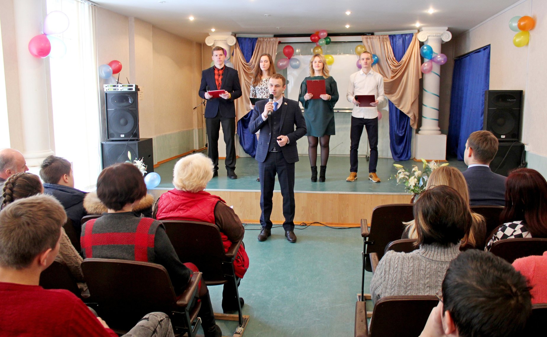 Сергей Леонов встретился со студентами и преподавателями вузов Смоленщины и поздравил их с Днём российского студенчества