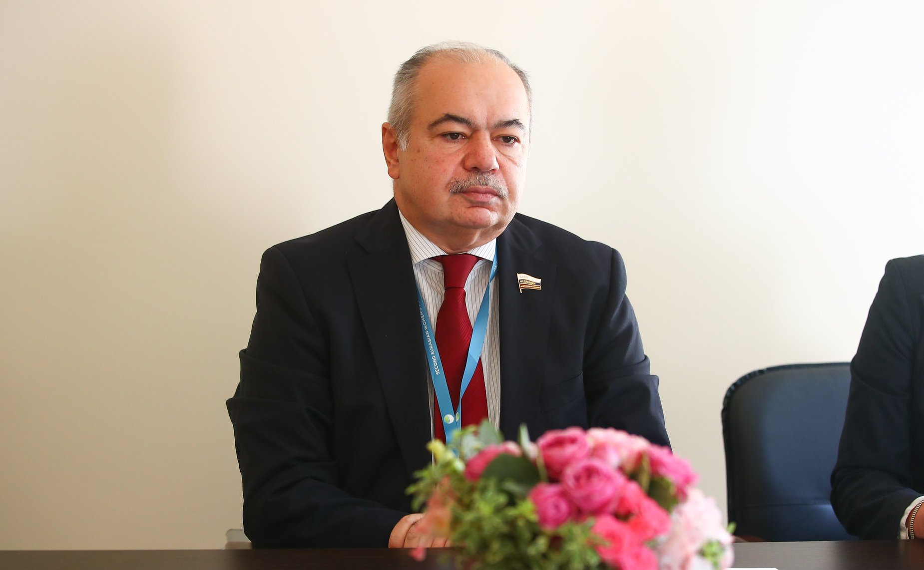 Встреча заместителя Председателя СФ И.Умаханова с первым заместителем Председателя Сената Республики Бурунди Спес-Карита Нджебарикануйе