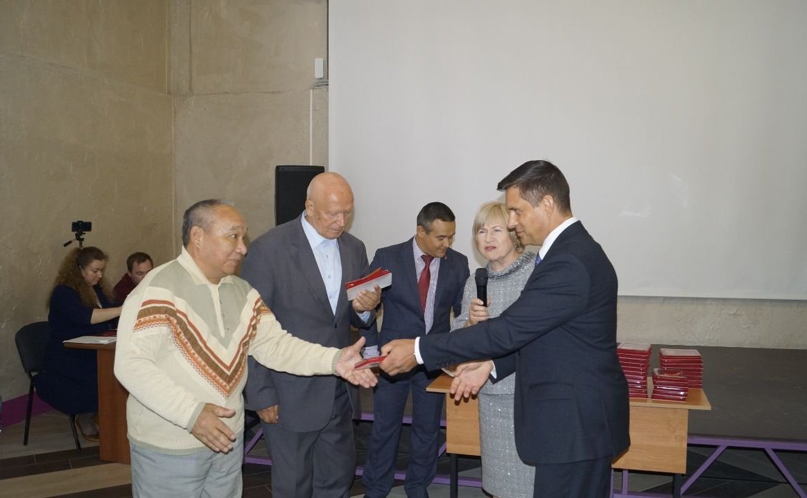 Юрий Архаров принял участие в церемонии награждения памятными медалями в связи с 77-й годовщиной Победы над Японией и окончанием Второй мировой войны