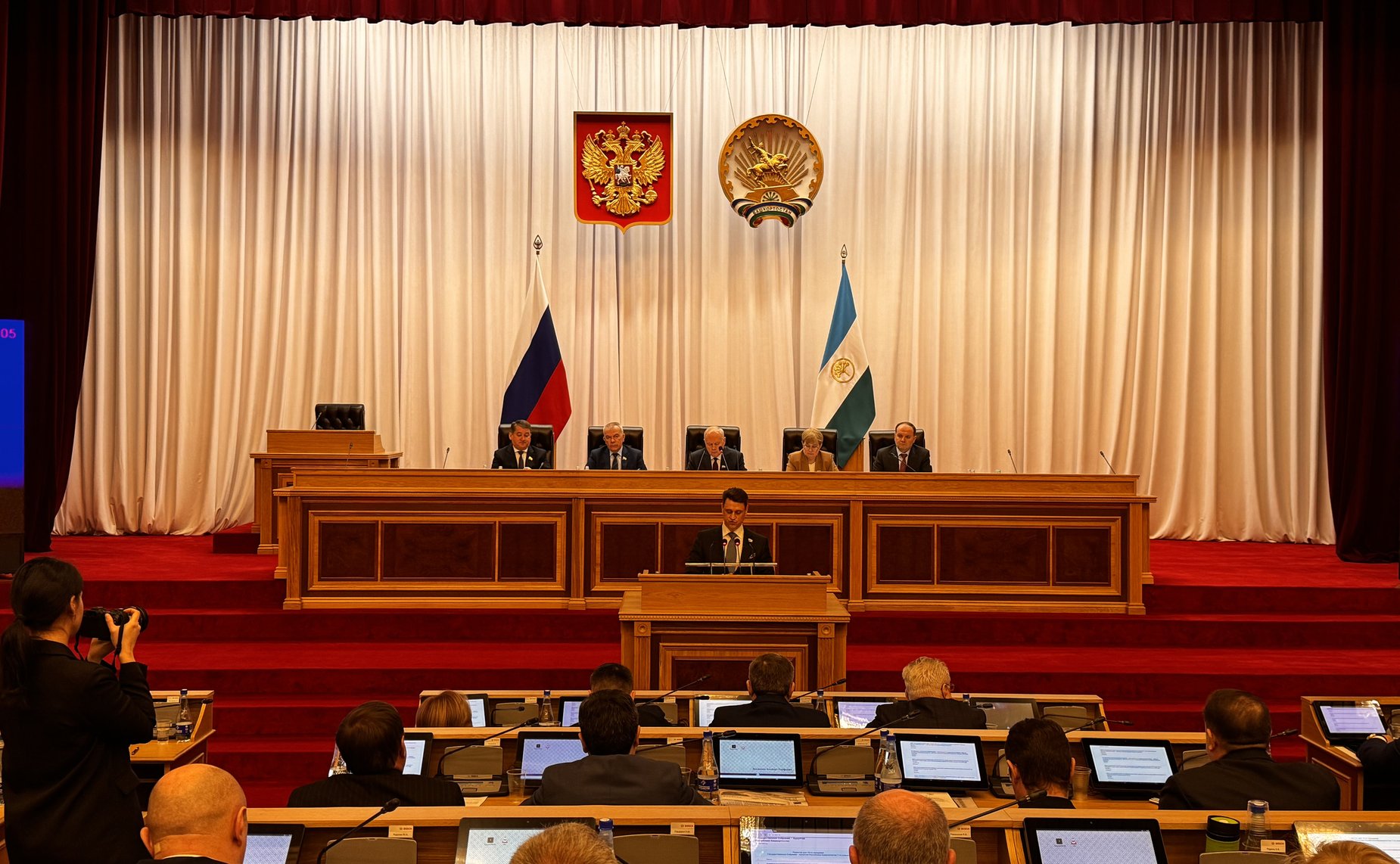 Олег Голов выступил с докладом о своей деятельности в качестве сенатора Российской Федерации за 2024 год на заседании Государственного Собрания – Курултая Республики Башкортостан