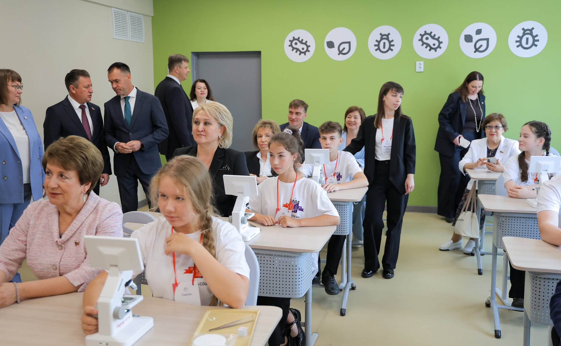 Выездное заседание Комитета СФ по науке, образованию и культуре «Развитие системы непрерывного образования для обеспечения технологического лидерства региона (на примере Вологодской области)». СОШ №8