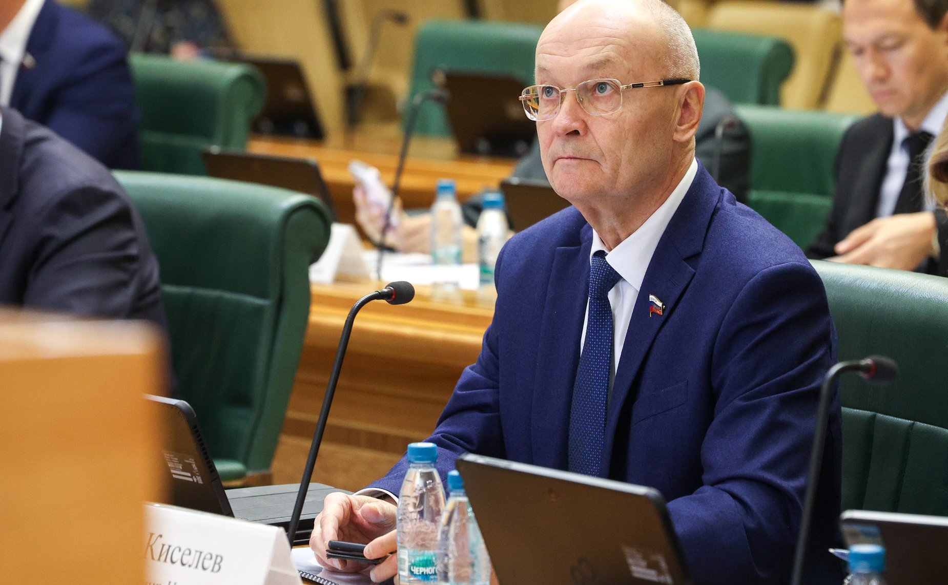 Владимир Киселев