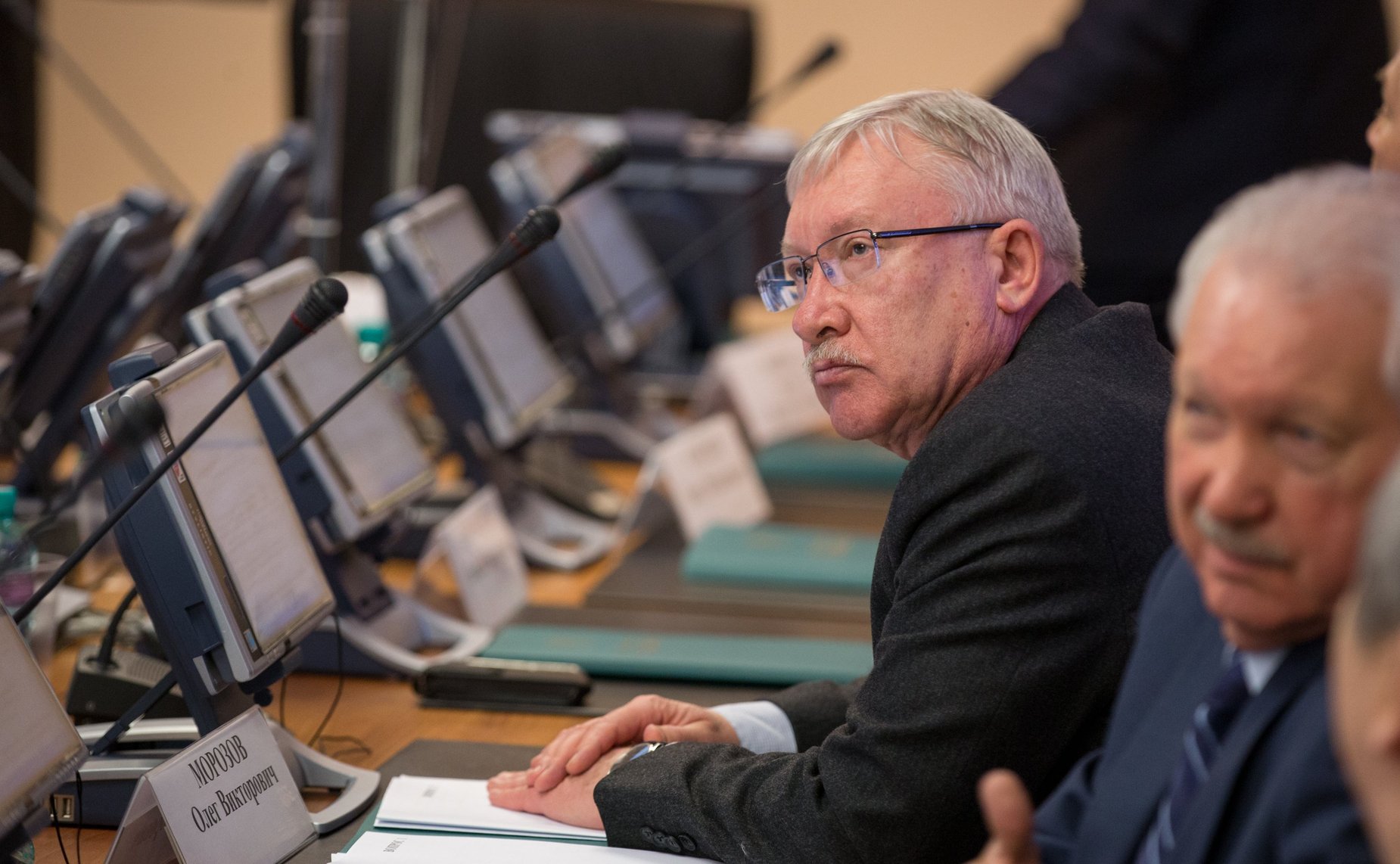 О. Морозов на заседании Комитета СФ по международным делам