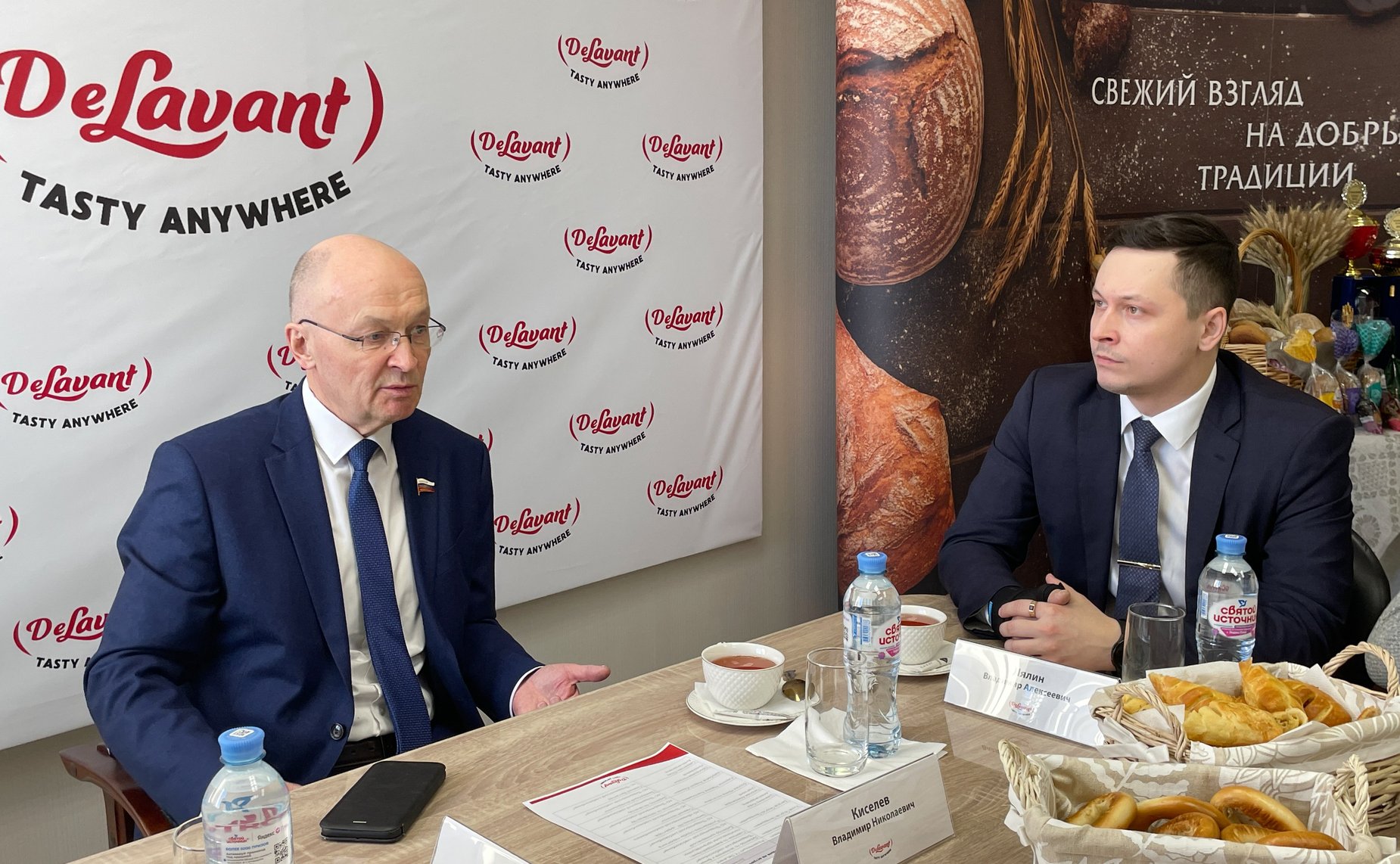 Владимир Киселев посетил Владимирский хлебокомбинат