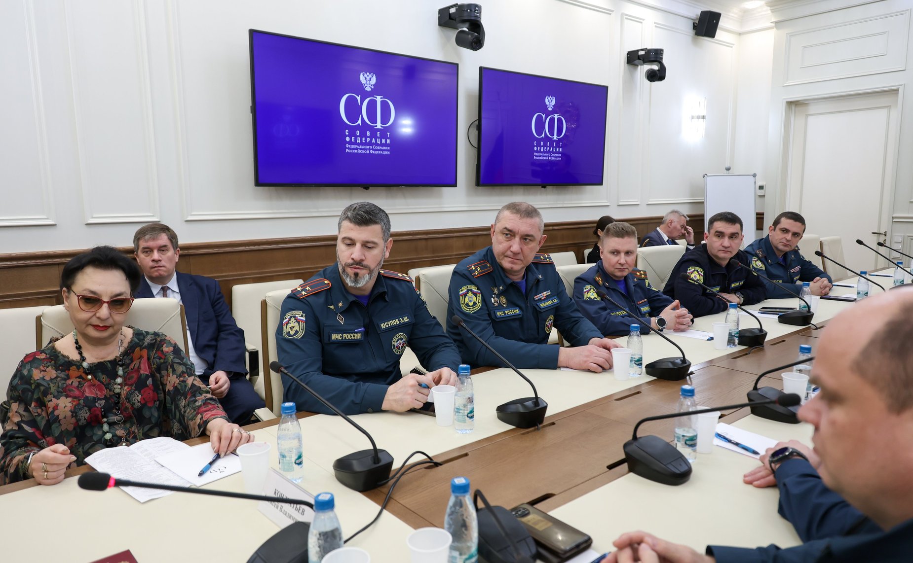 Встреча члена Комитета Совета Федерации по международным делам Алексея Кондратьева со слушателями Академии ГПС МЧС России