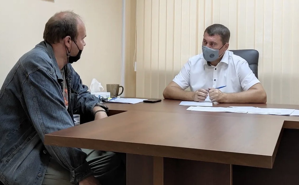 Иван Абрамов провел в Благовещенске приём граждан по личным вопросам