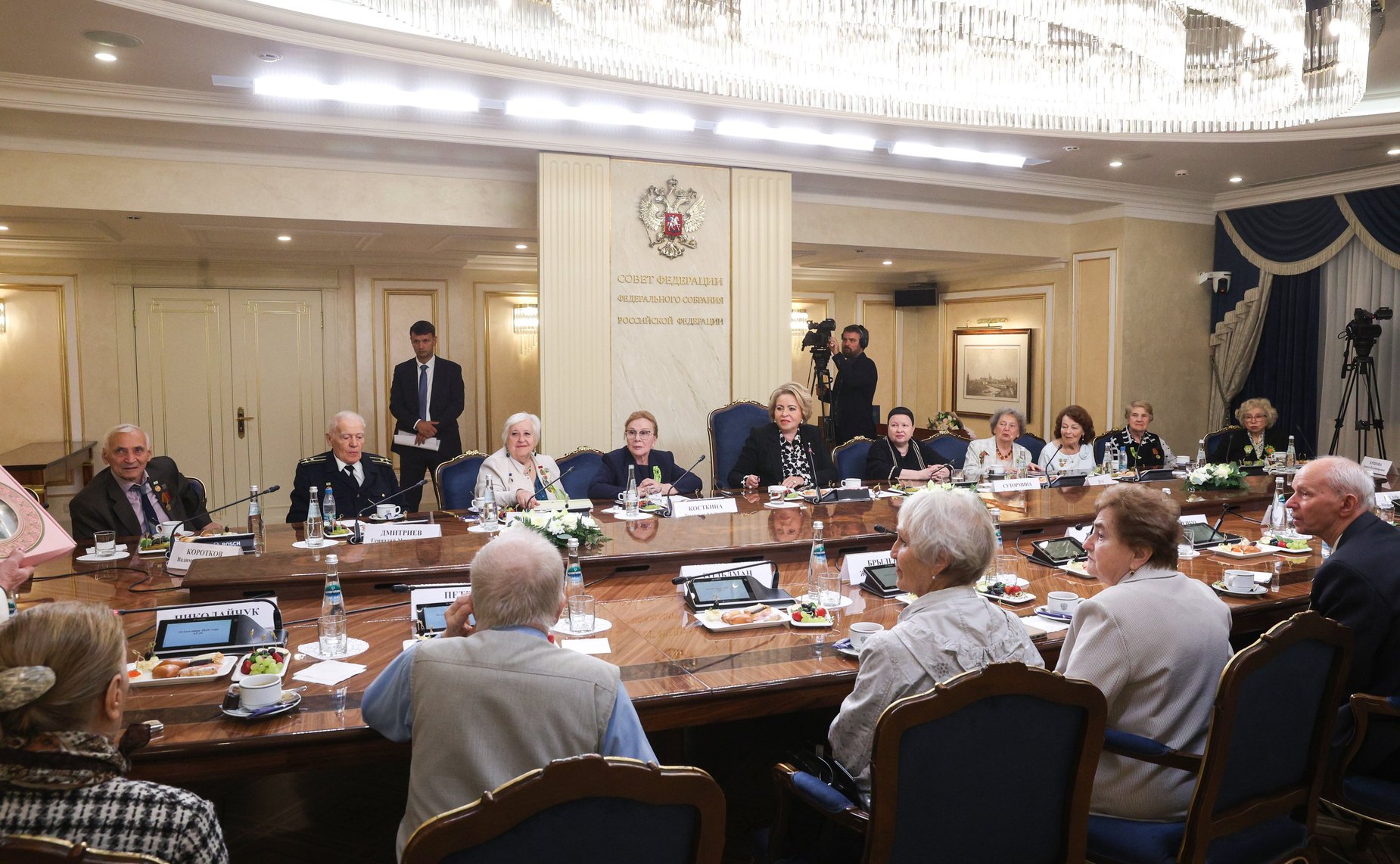 Встреча Председателя Совета Федерации Валентины Матвиенко с делегацией общества «Жители блокадного Ленинграда» Санкт-Петербурга
