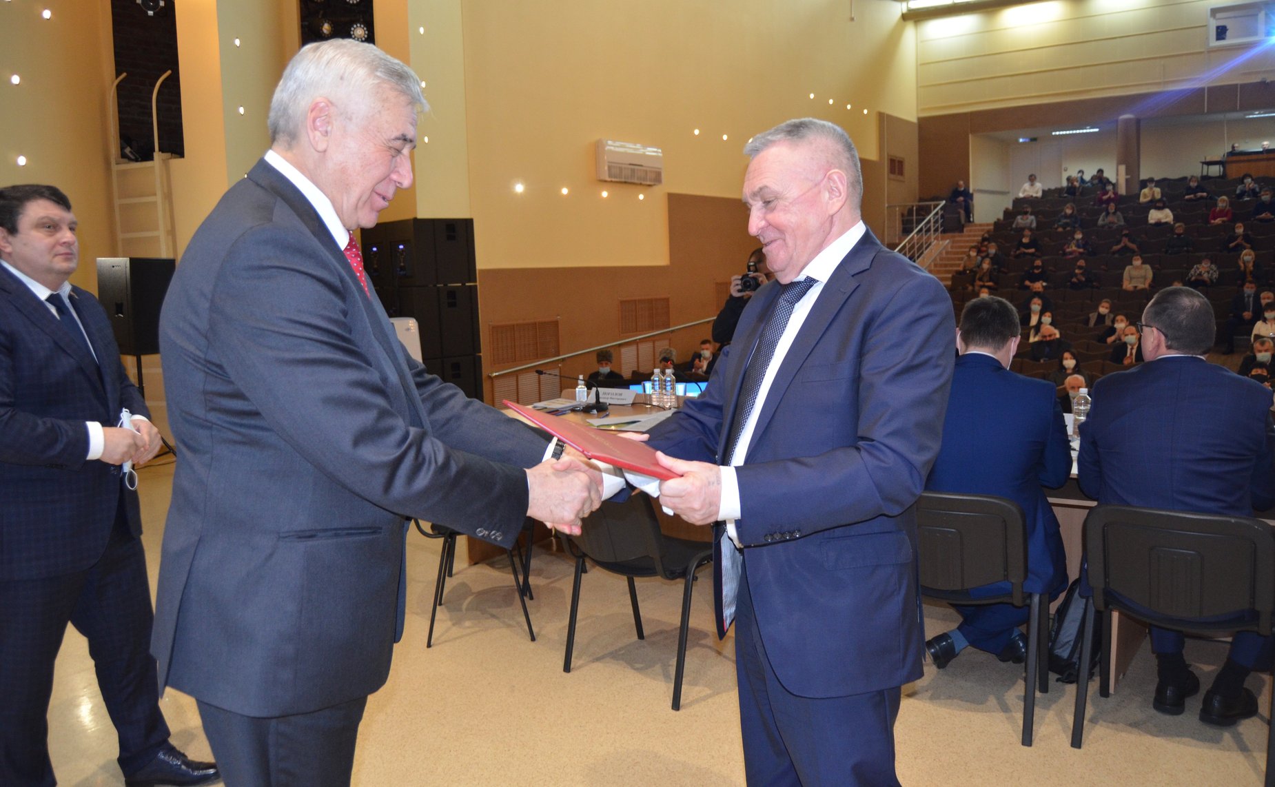 Владимир Бекетов принял участие в сессии депутатов муниципального образования Успенский район Краснодарского края