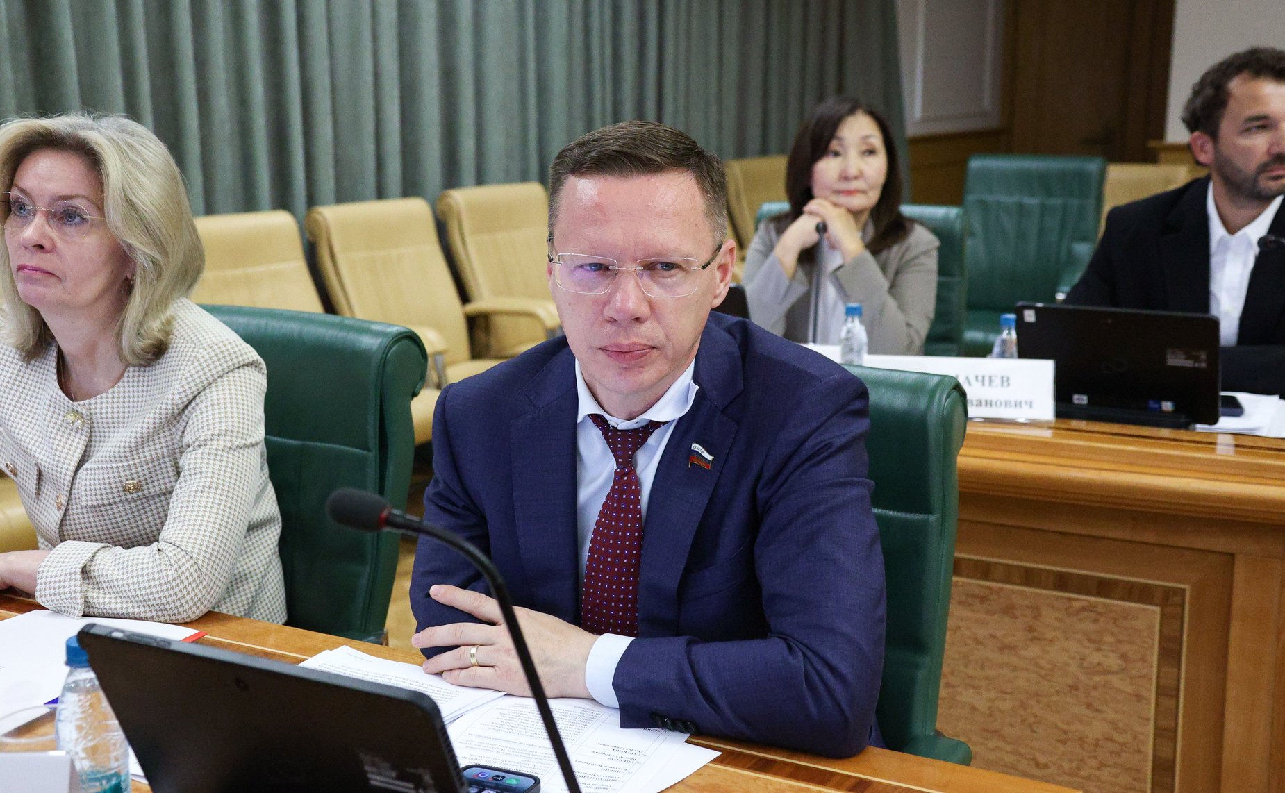 Виталий Назаренко