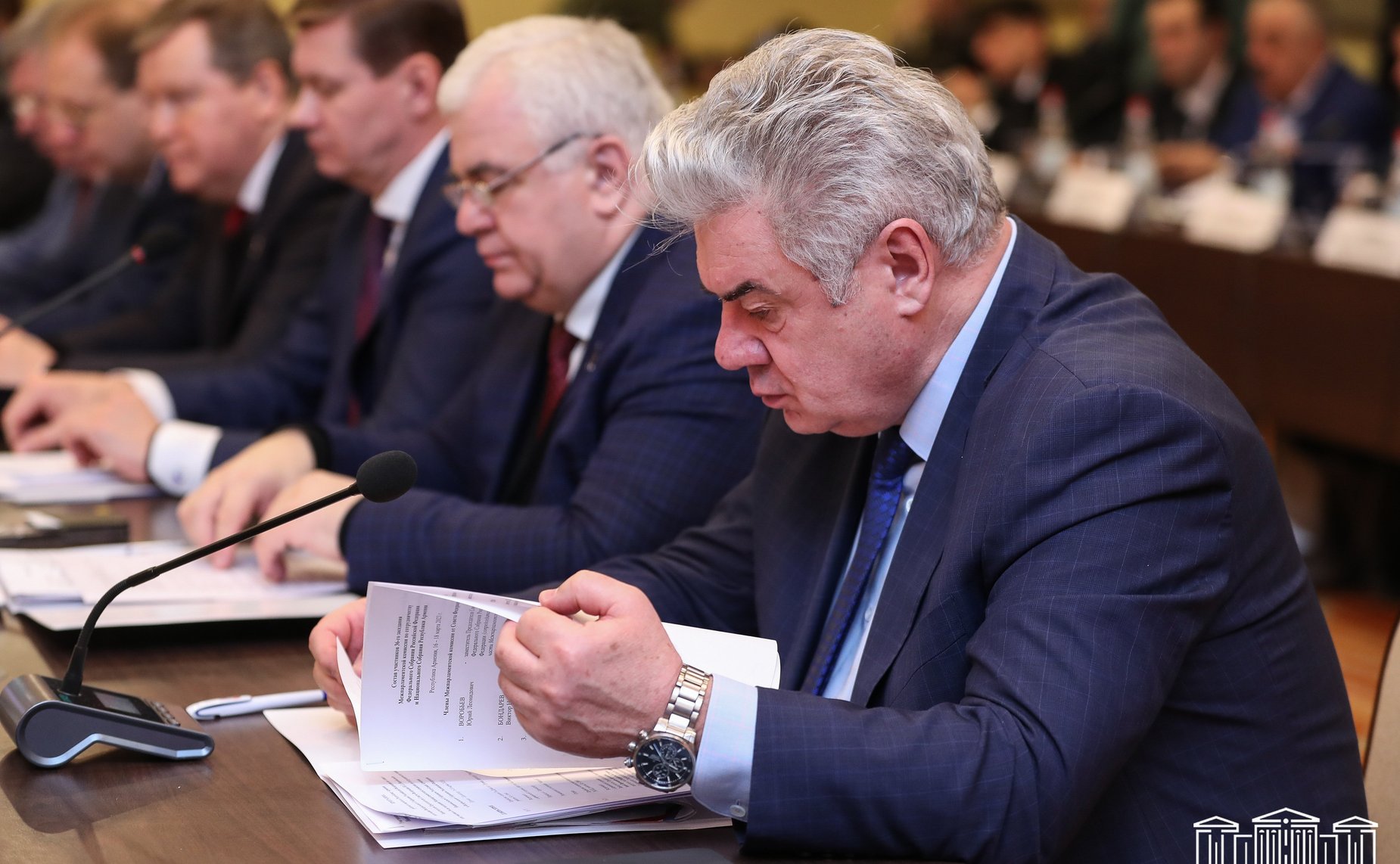 Виктор Бондарев