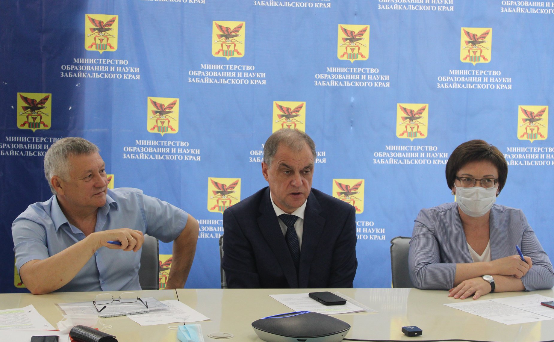 Сергей Михайлов в рамках работы в регионе принял участие в совещании по вопросам формирования целевой программы капитального ремонта школ