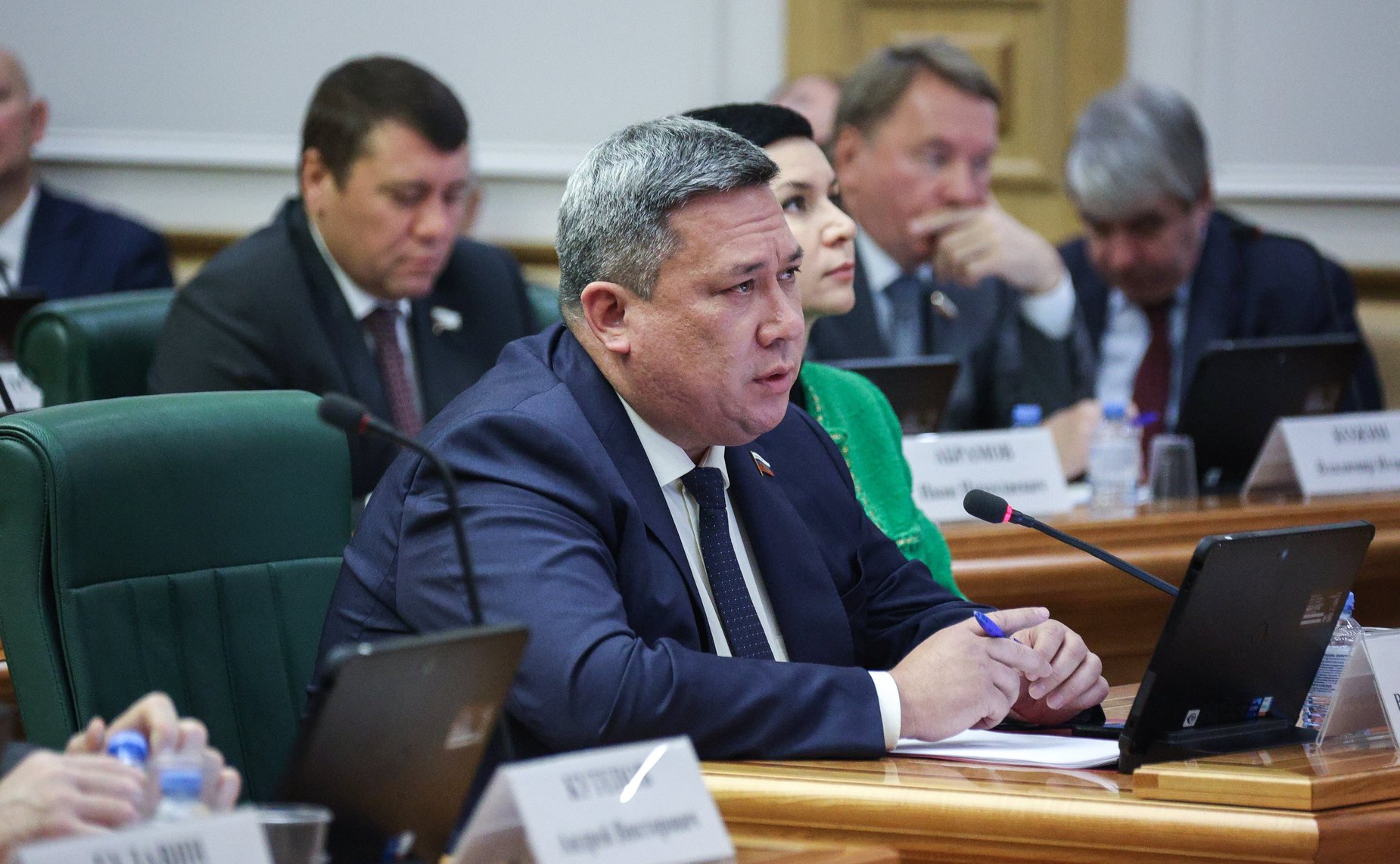 Встреча сенаторов Российской Федерации с Министром юстиции РФ Константином Чуйченко в формате «Открытого диалога»