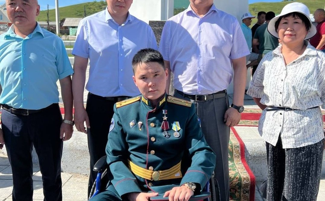 Баир Жамсуев принял участие в торжественной встрече Героя России – участника специальной военной операции