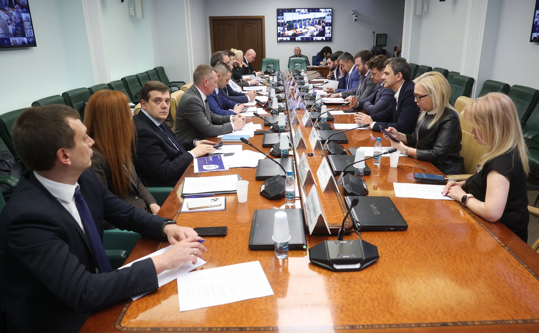 Совещание Комитета СФ по экономической политике «Актуальные проблемы деятельности публично-правовой компании «Роскадастр» и пути их решения»