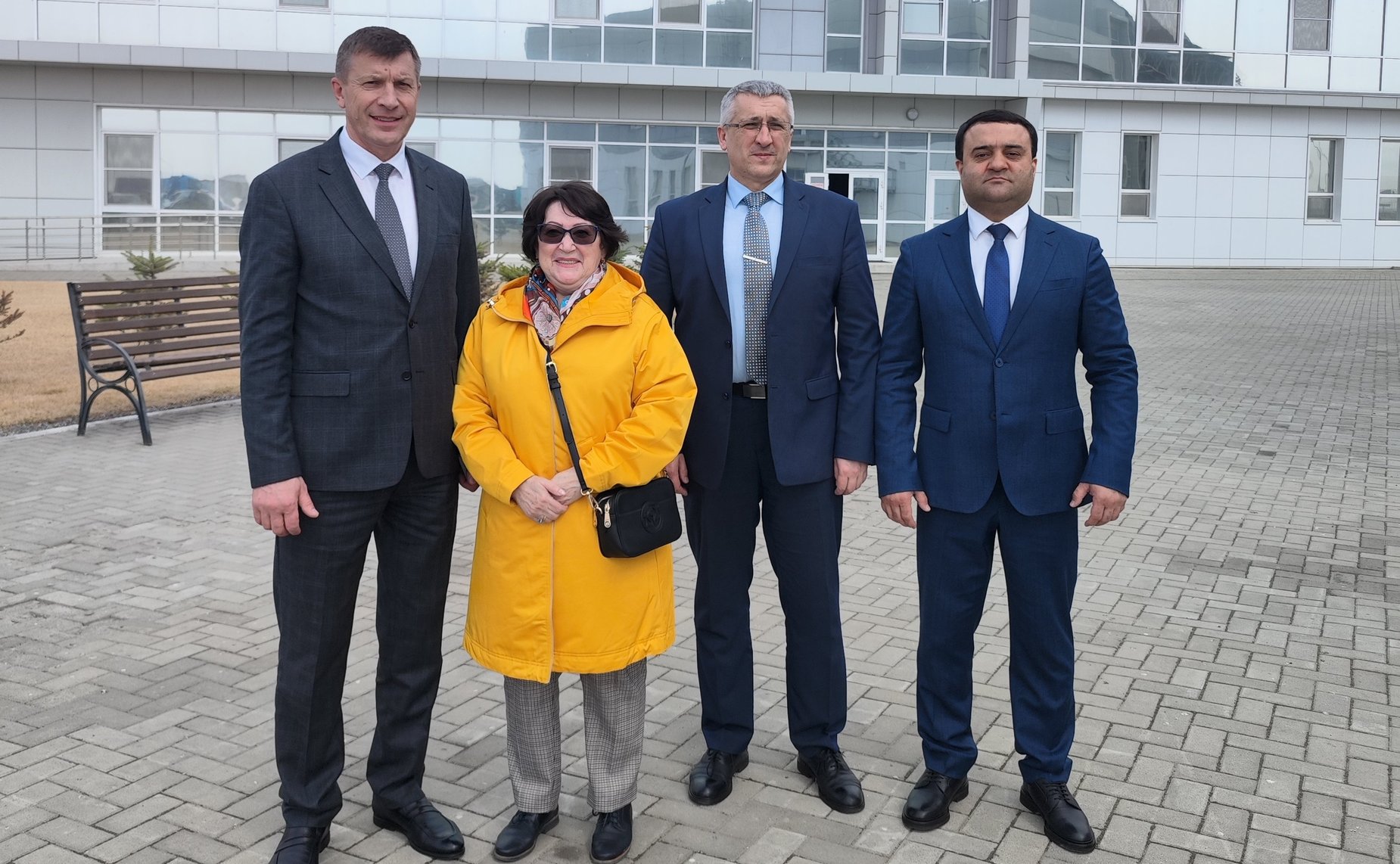 Людмила Талабаева в рамках рабочей поездки в регион посетила Михайловский муниципальный округ и посетила два ведущих сельхозпредприятия