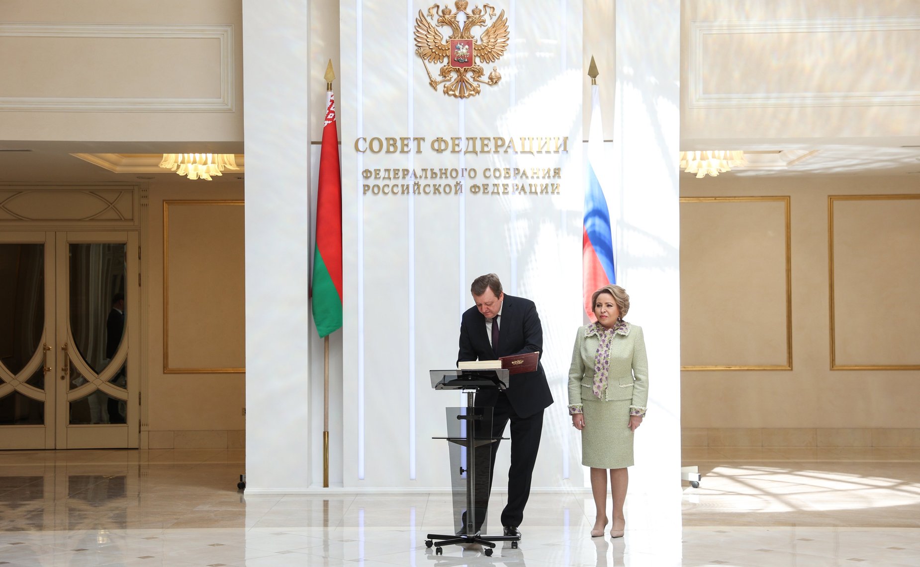 Валентина Матвиенко провела встречу с Министром иностранных дел Республики Беларусь Сергеем Алейником, который находится в России с официальным визитом