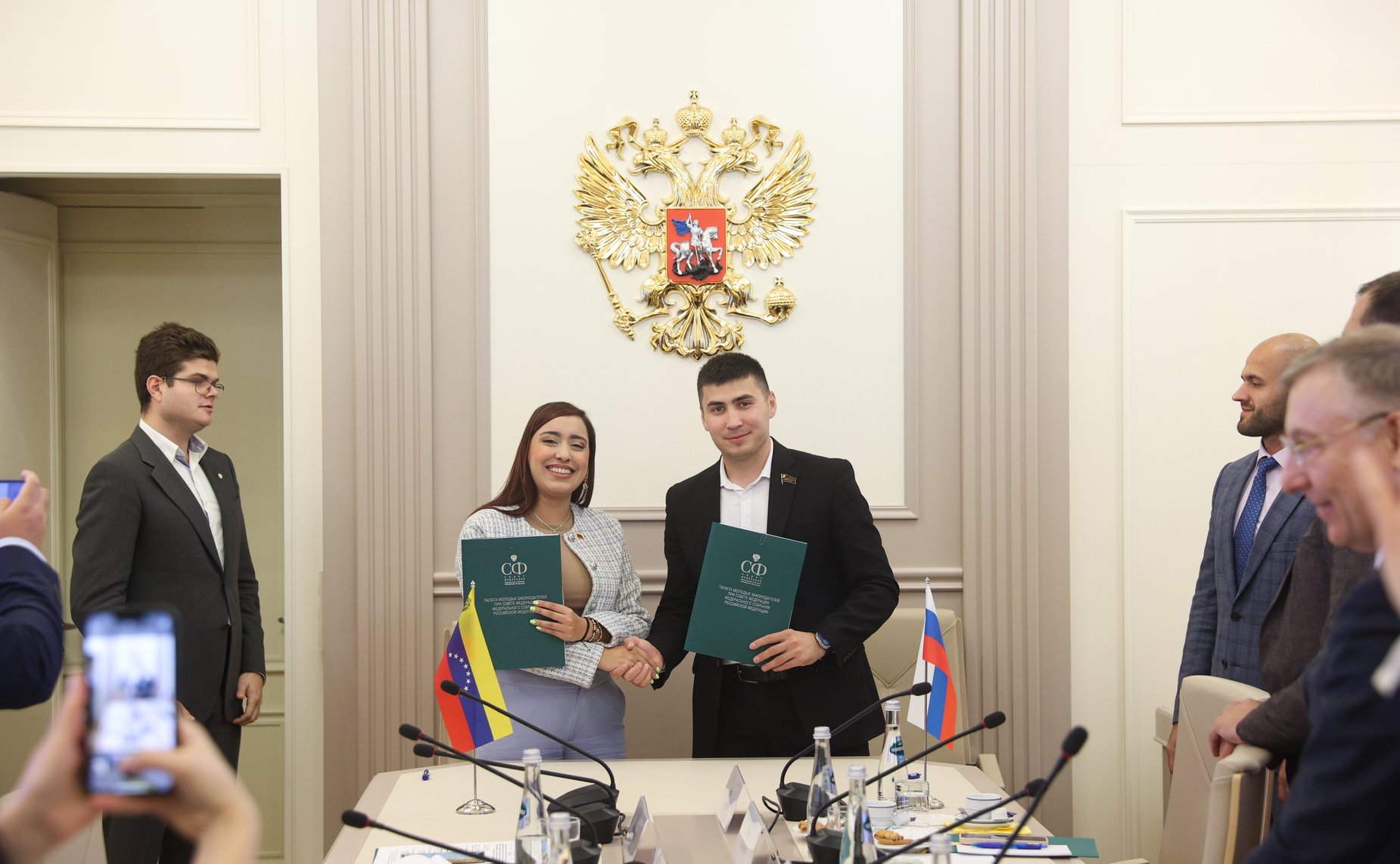 Подписано Соглашение о сотрудничестве между Палатой молодых законодателей при СФ и Сетью молодых парламентариев Венесуэлы