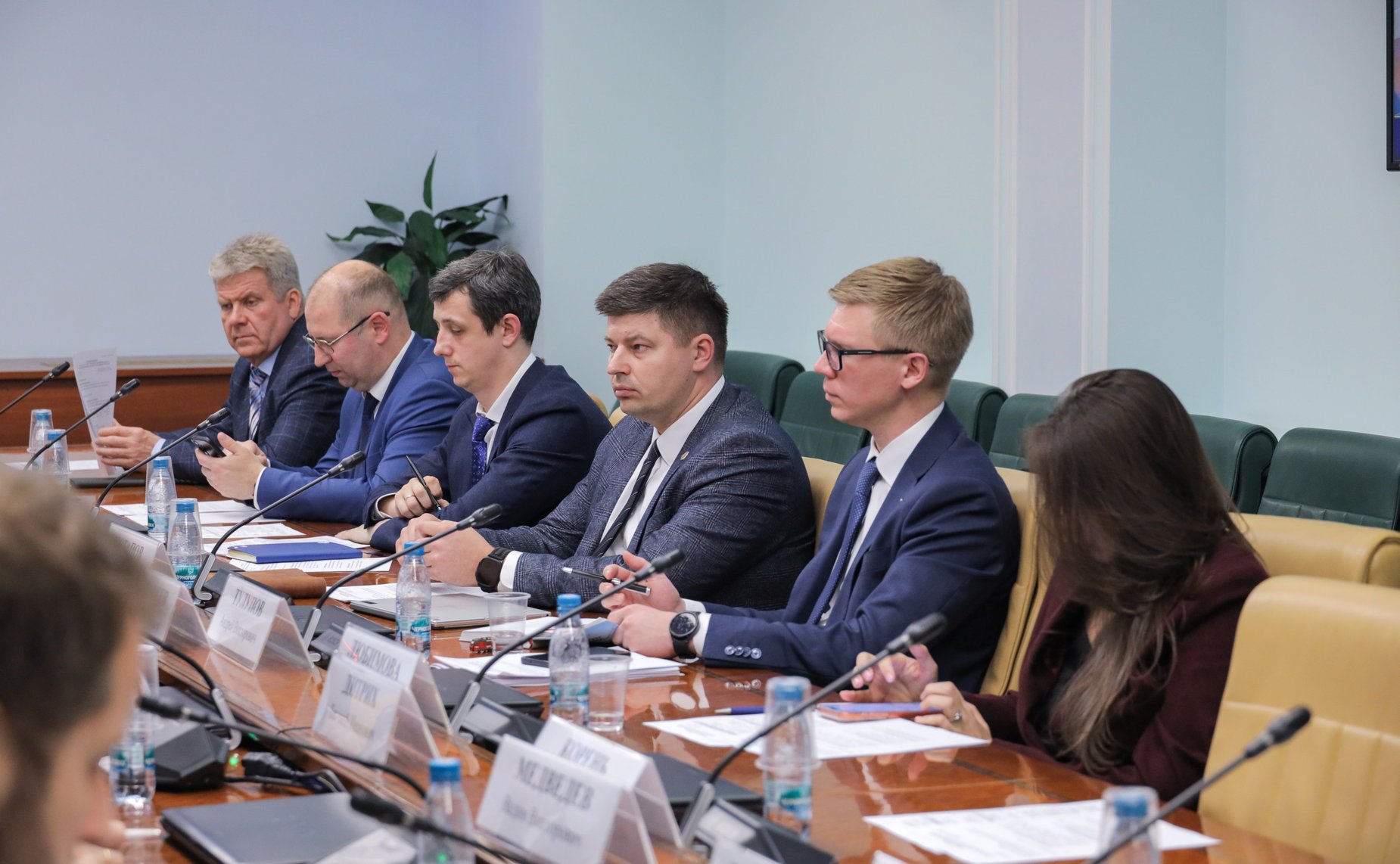 Круглый стол Комитета СФ по экономической политике на тему «Автономные транспортные средства: от испытаний к интеграции в правовое поле РФ»