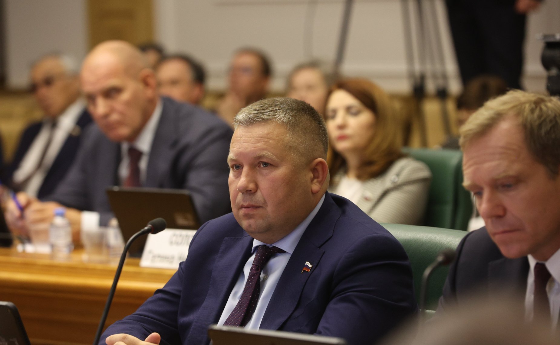 Встреча сенаторов Российской Федерации с Министром строительства и жилищно-коммунального хозяйства РФ Иреком Файзуллиным в формате открытого диалога