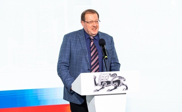 Александр Русаков