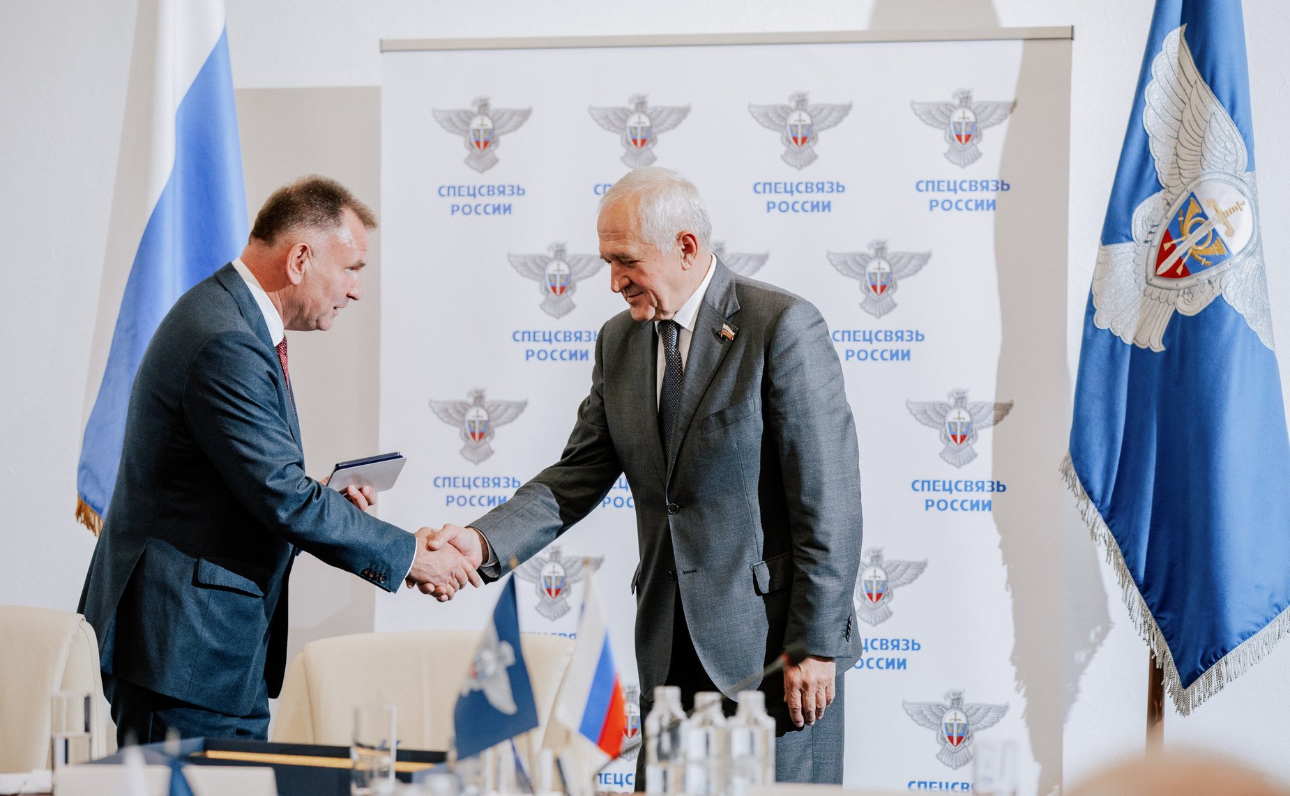 Комитет СФ по обороне и безопасности провел совещание в Главном центре специальной связи