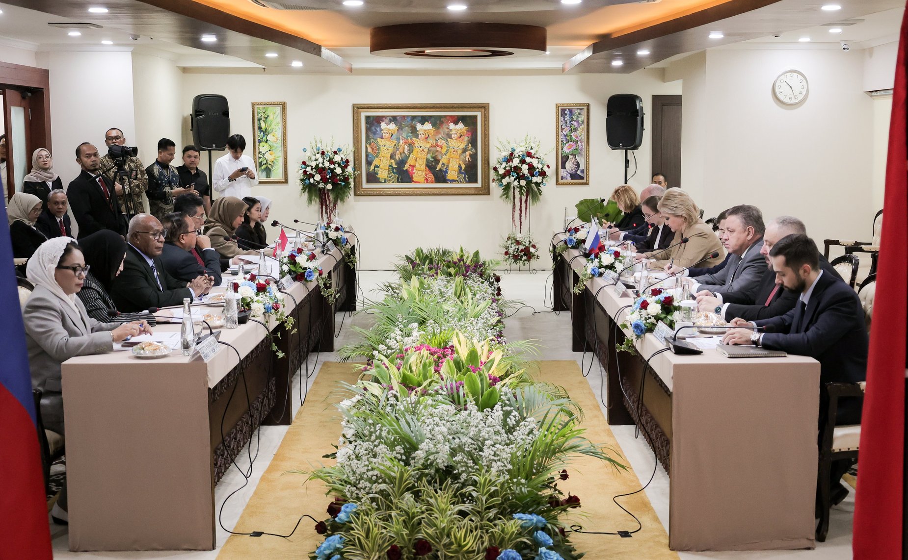 В рамках визита в Республику Индонезия делегация Совета Федерации провела ряд встреч