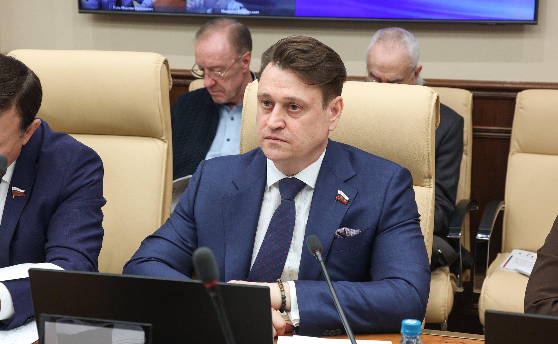 Круглый стол «Планирование развития социальной инфраструктуры на основе принципа нормативной обеспеченности социальной инфраструктурой в опорных населенных пунктах»