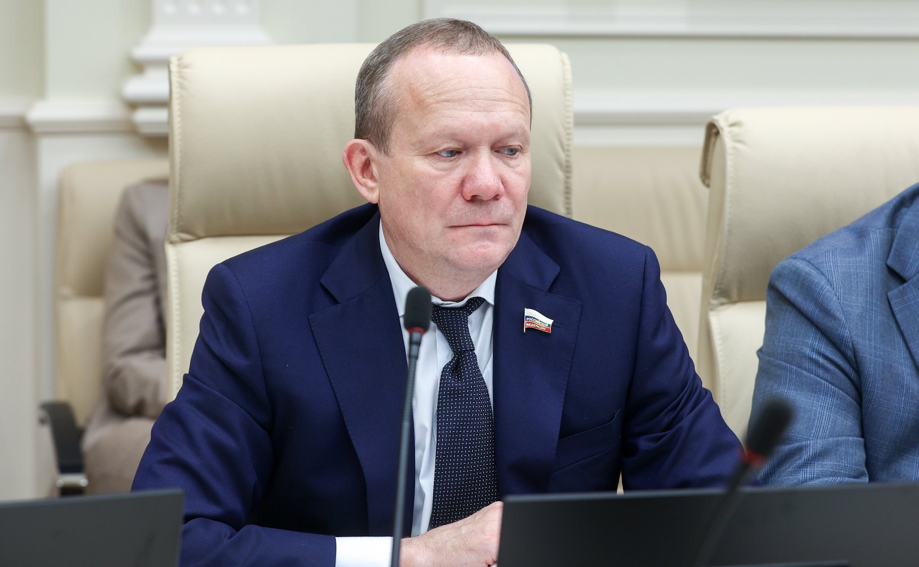 Виктор Зобнев