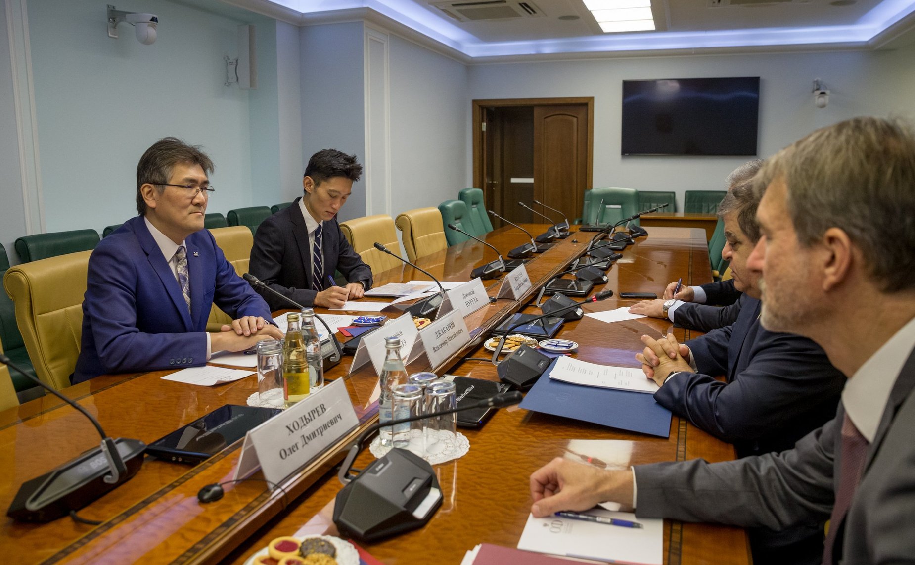 Встреча Владимира Джабарова с полномочным Министром Посольства Японии в России Исидзэ Мотоюки