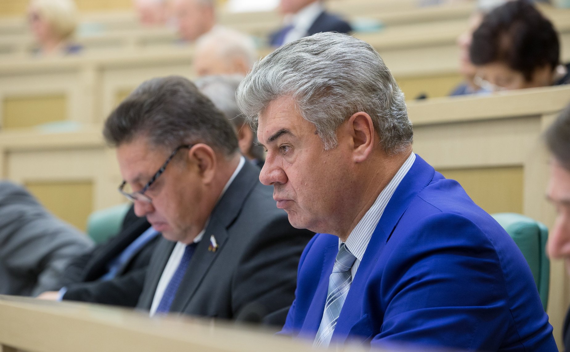 В. Бондарев