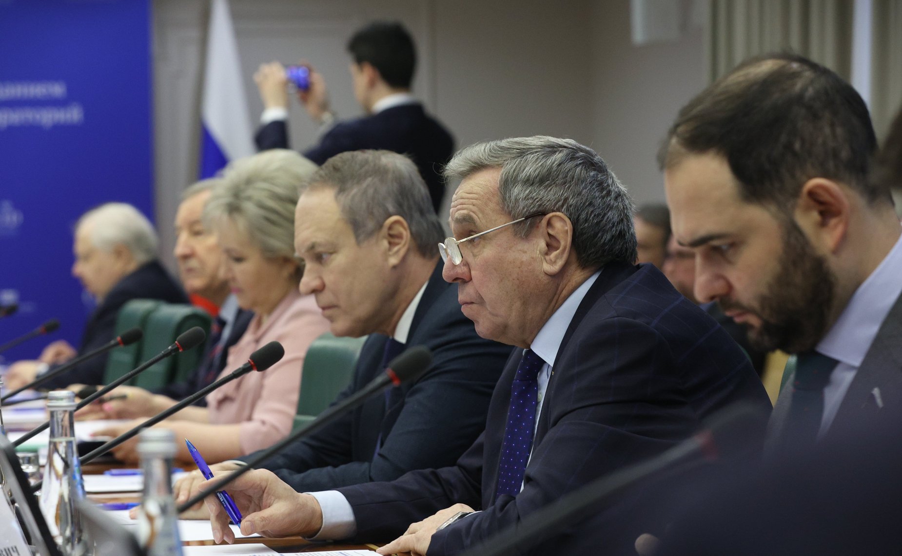 Заседание парламентской комиссии по расследованию обстоятельств, связанных с созданием американскими специалистами биологических лабораторий на территории Украины