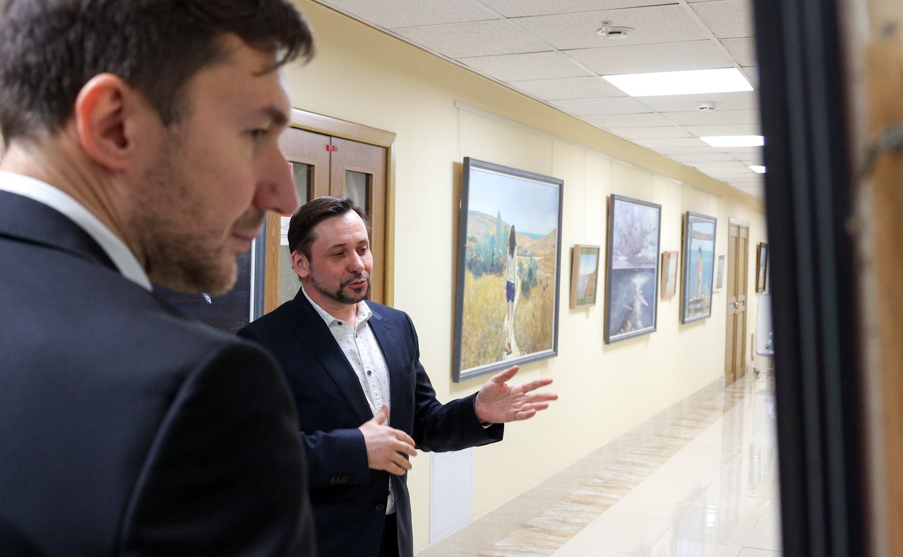 Церемония открытия выставки живописи А. Буртасенкова «Под Русским небом Крыма»