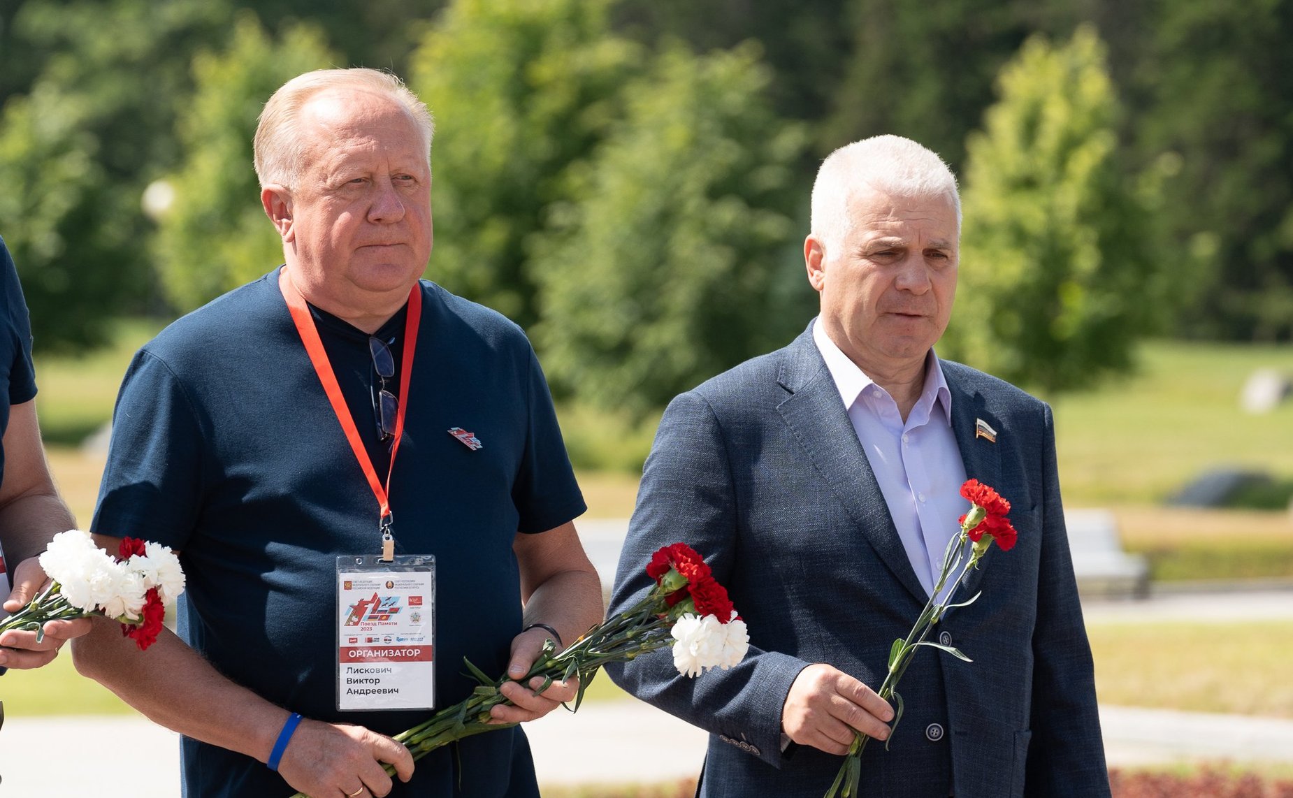 Участники культурно-образовательного проекта «Поезд Памяти» почтили память героев блокадного Ленинграда